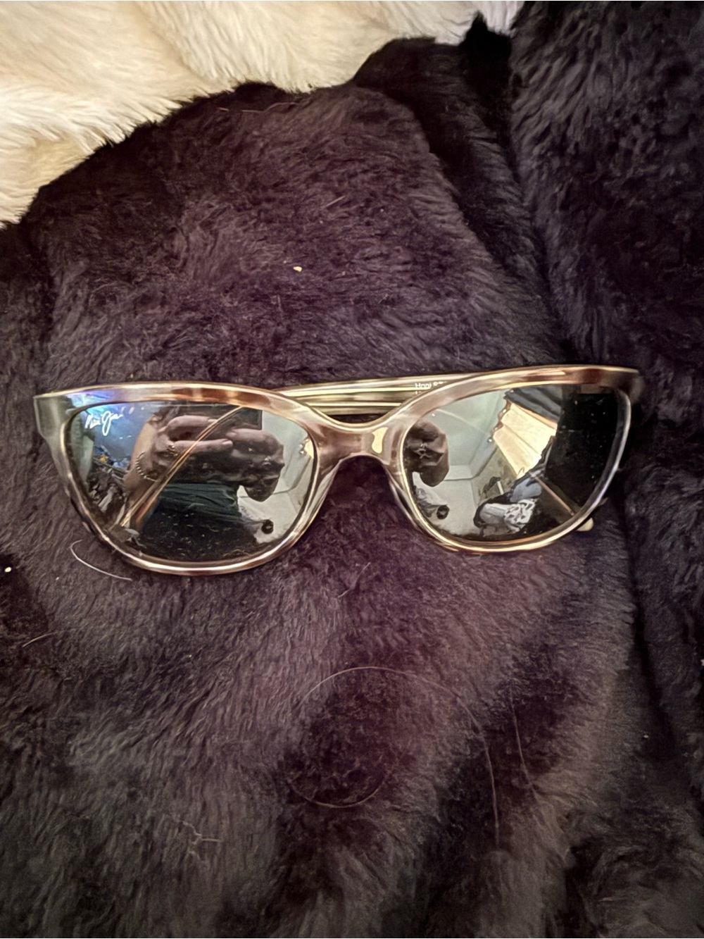 Maui Jim “mermaid” Women's Designer Sunglasses in Brown (Polarized) w/case